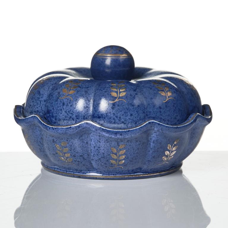 Wilhelm Kåge, a set of two Argenta stoneware vases, two dishes and a bowl with lid, Gustavsberg 1930s-50s.