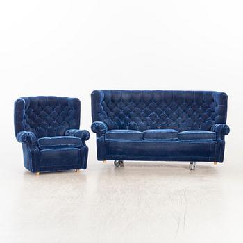 An Wade Upholstry Long Eaton sofa and Armchair, 1970/80:s Enland.