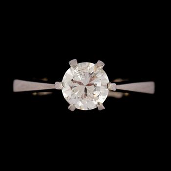 RING, 18k vitguld med briljantslipad diamant, ca 0.70 ct, utländska stämplar. Vikt 4 g.