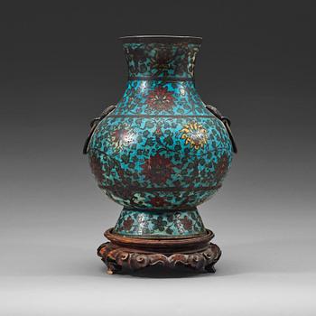 350. A cloisonné vase, Ming dynasty (1368-1644).