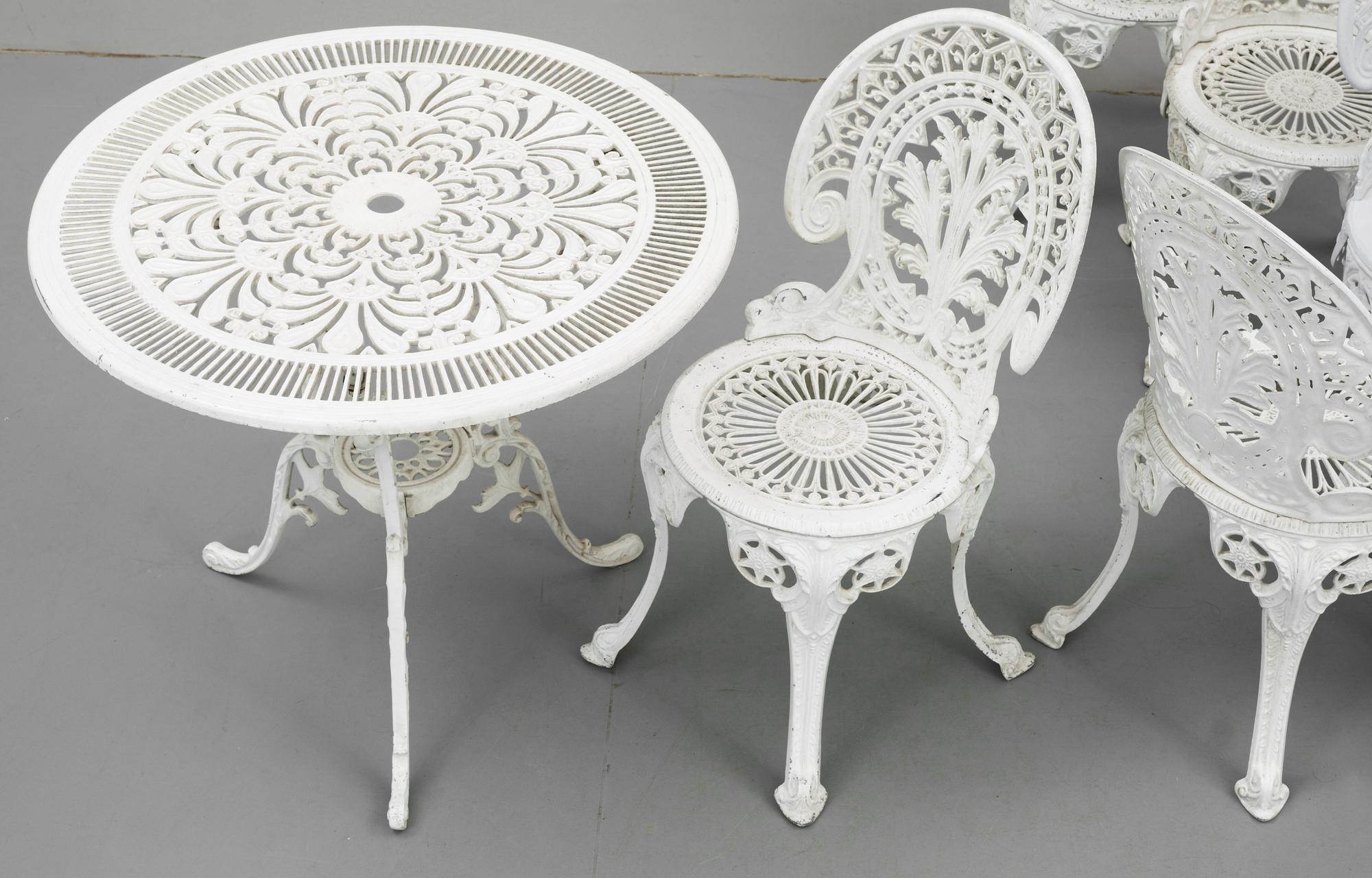 TRÄDGÅRDSMÖBLER, 7 delar, metall, 1900-tal.