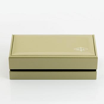Van Cleef & Arpels armband "Alhambra" 18K guld och onyx.