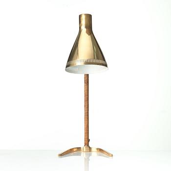 Paavo Tynell, a model '9224' brass table lamp, Taito Oy, Finland, mid 20th century.