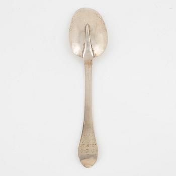 A Swedish 18th century silver spoon, marks of Johan Dragman, Arboga (1701-1746).