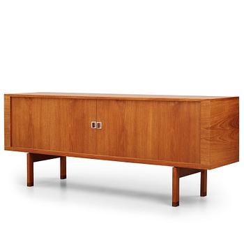 415. Hans J. Wegner, sideboard, "RY 25, President", Ry Møbler, Danmark 1960-tal.