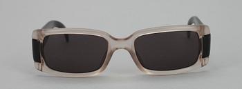 SOLGLASÖGON, Christian Dior.