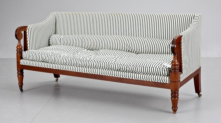 SOFFA. empirestil, 1900-tal.