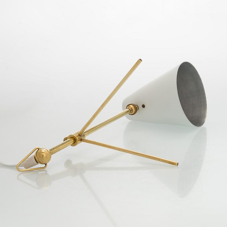 A mid-20th century table lamp model EV73, Itsu, Finland.