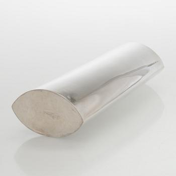 Pekka Piekäinen, maljakko, sterlinghopeaa, J.A. Tarkiainen, Helsinki 1988.