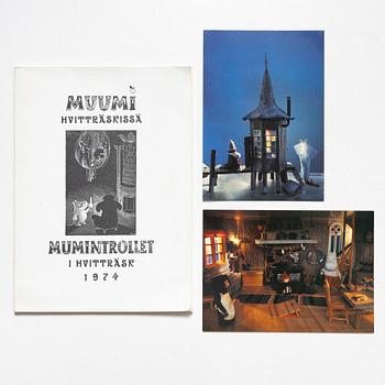 Tove Jansson, book, 'Muumi Hvitträskissä Mumintrollet i Hvitträsk 1974' signed, along with two signed postcards.