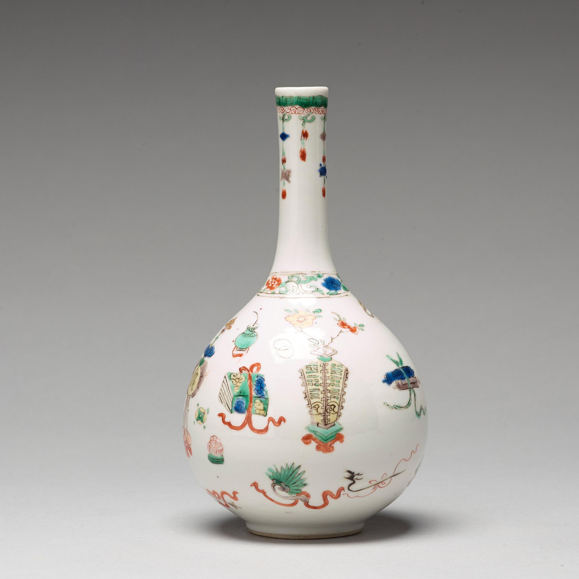 A famille verte vase, Qing dynasty, Kangxi (1662-1722).