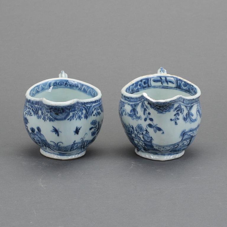 SÅSSNIPOR, 2 st, porslin, Kina, Qianlong, 1700-tal.