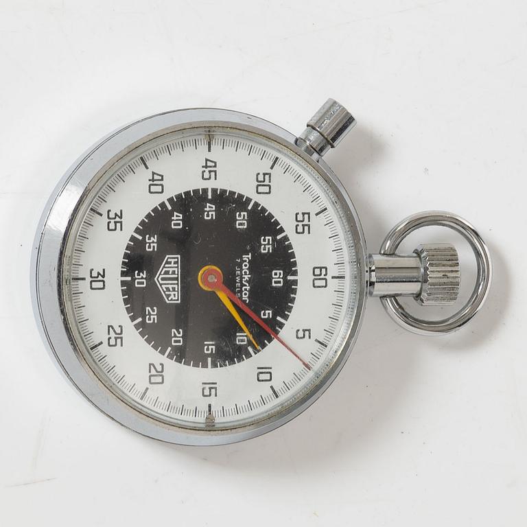 Corum, Omega, Ulysse Nardin, Heuer, etc. – display material, stopwatches and accessories.