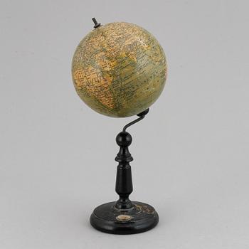 A miniature globe, Erdglobus Ludw. Jul. Heymann, first half of the 20th century.