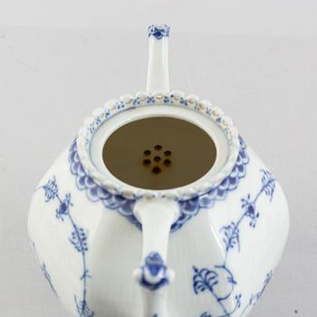 A 'Blue Fluted Full Lace' / 'Musselmalet' porcelain teapot, Royal Copenhagen, model 1119, 1969-73.