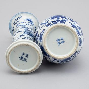 Two blue and white vases, Qing dynasty, Guangxu (1874-1908).