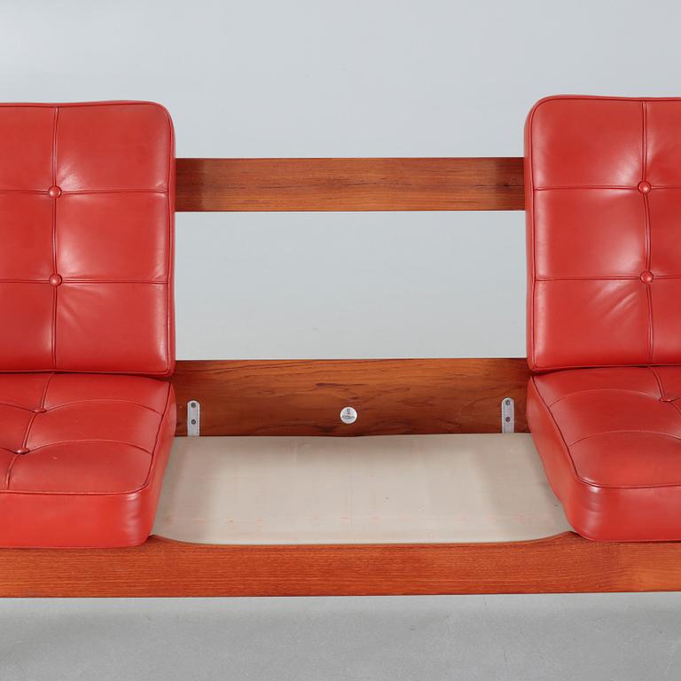 A sofa by Ole Wanscher, model "Senator", for France & Son, third quarter of the 20th century.