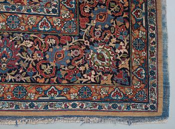 SEMI-ANTIQUE TEHERAN/ESFAHAN. 355,5 x 260,5 cm including a flat woven border along all four sides.