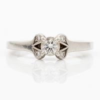Cartier, ring platinum with round brilliant-cut diamonds.