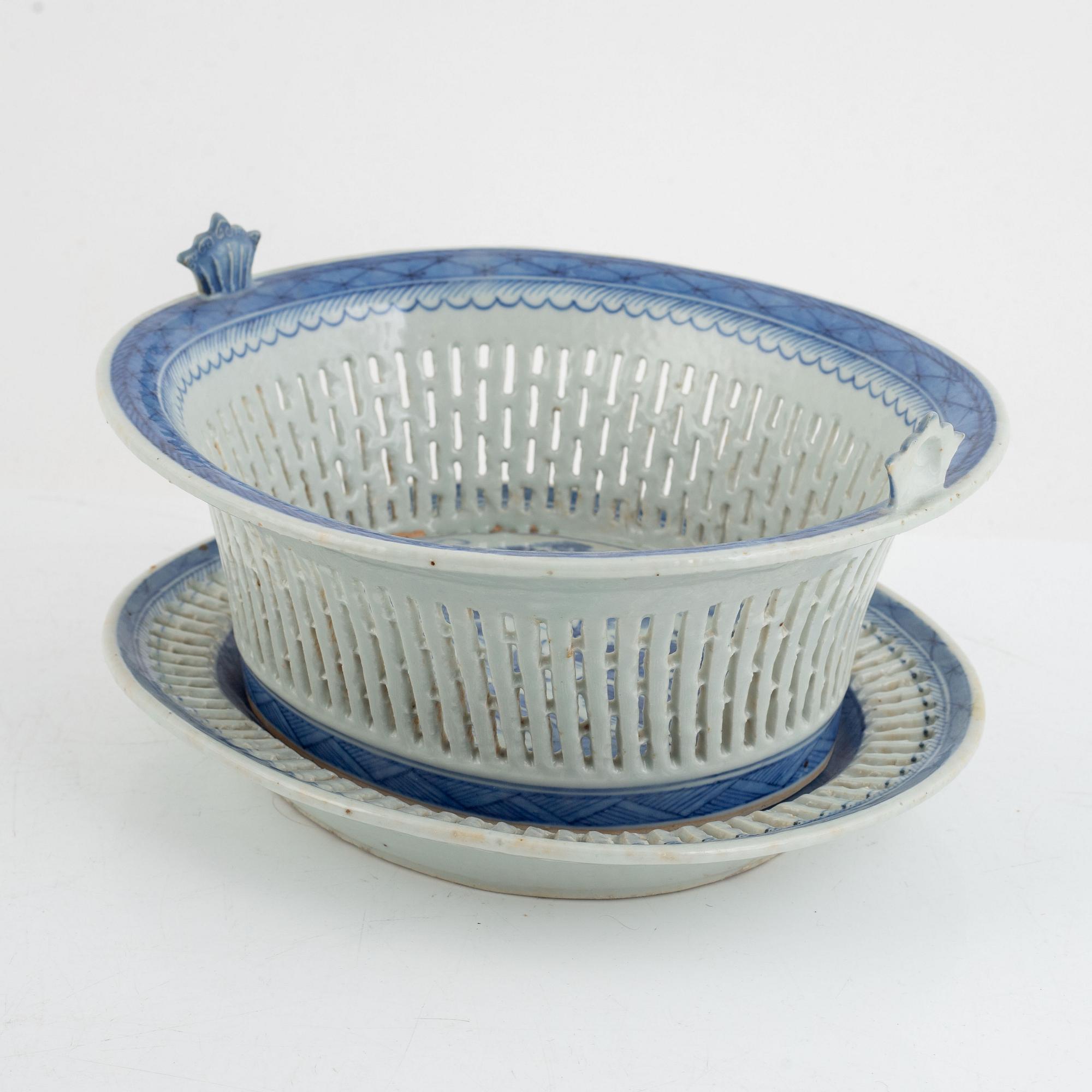 Gallerskål med underfat, porslin, Kina, Jiaqing (1796-1820).