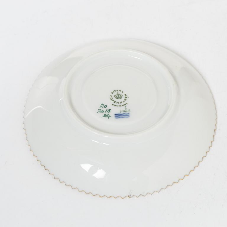 Royal Copenhagen, cream jug with lid and saucer, as well as coffee cup with saucer, porcelain, Flora Danica, Denmark.