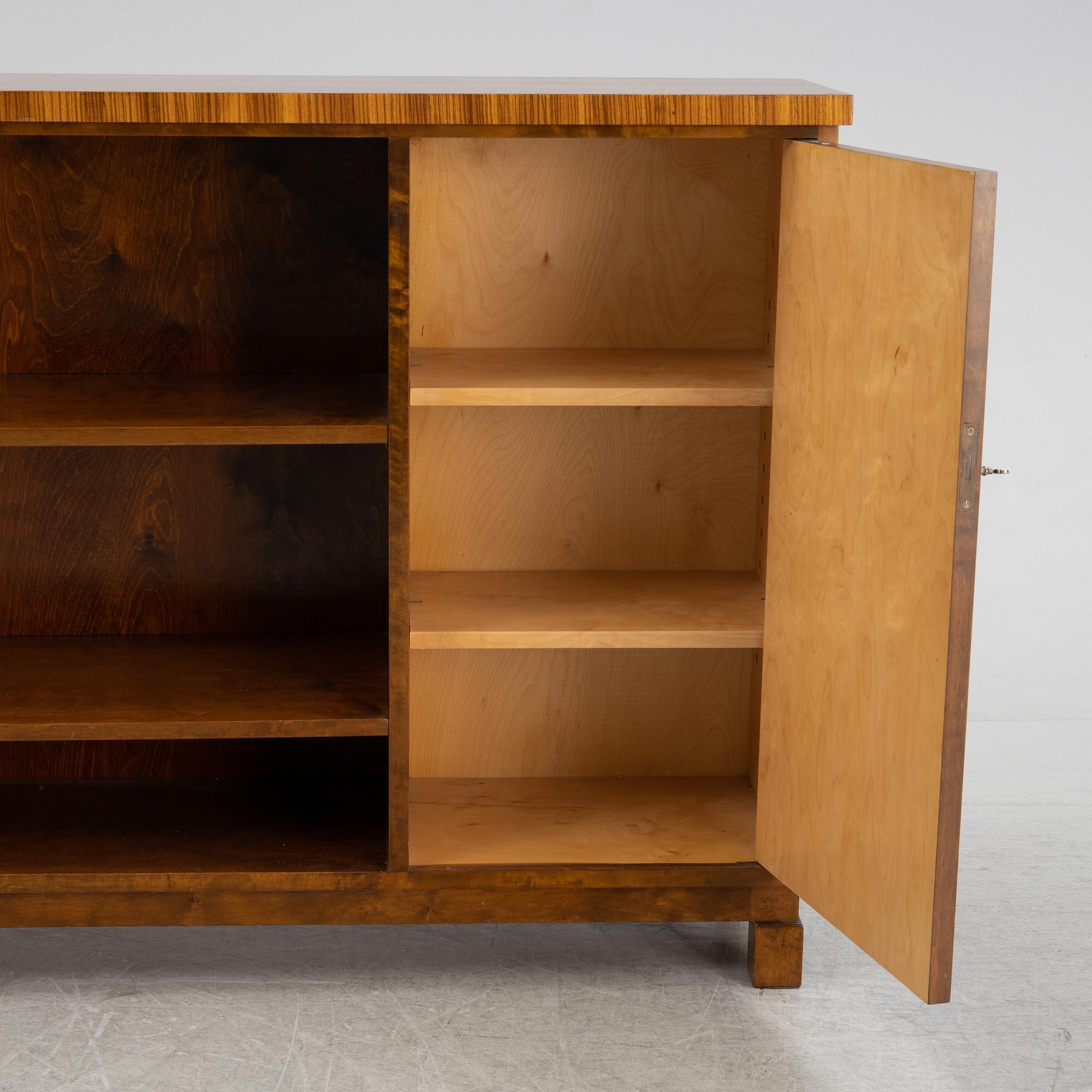 An inlay bookcase, 1930's. - Bukowskis