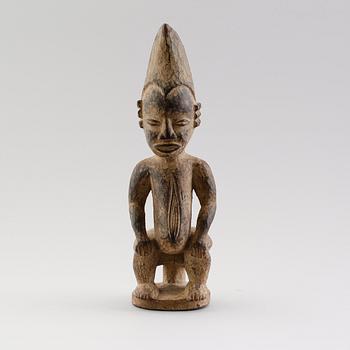 FIGUR, snidat trä, Afrika.