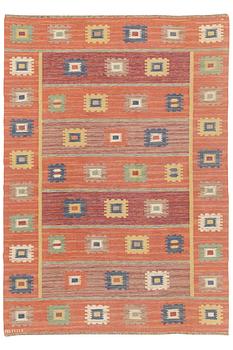 Märta Måås-Fjetterström, A carpet, "Röd grön äng", flat weave, ca 248 x 177,5 cm, signed AB MMF.