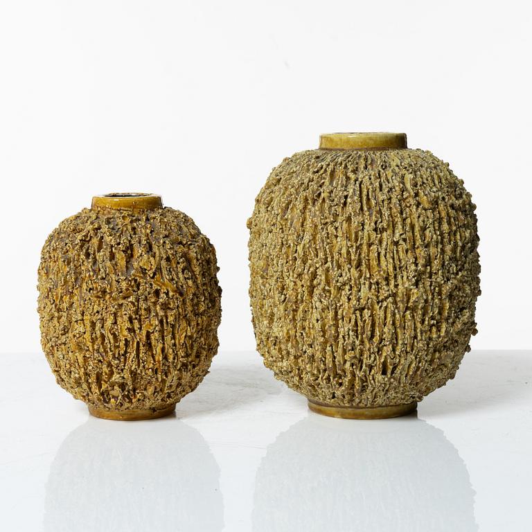 Gunnar Nylund, vaser, 2 st, stengods, chamotte, Rörstrand.