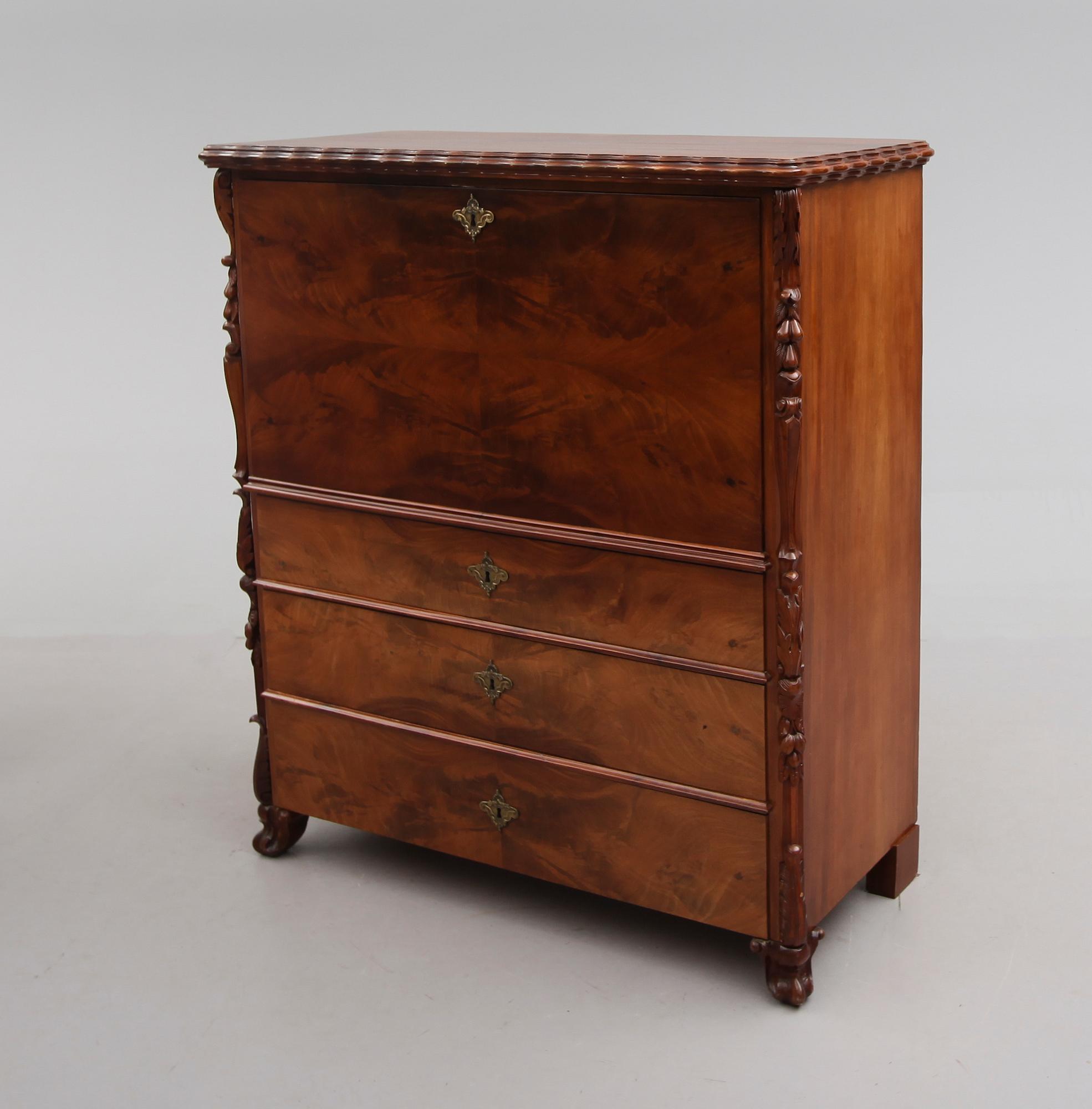 CHIFFONJÉ, 1800-talets andra hälft.