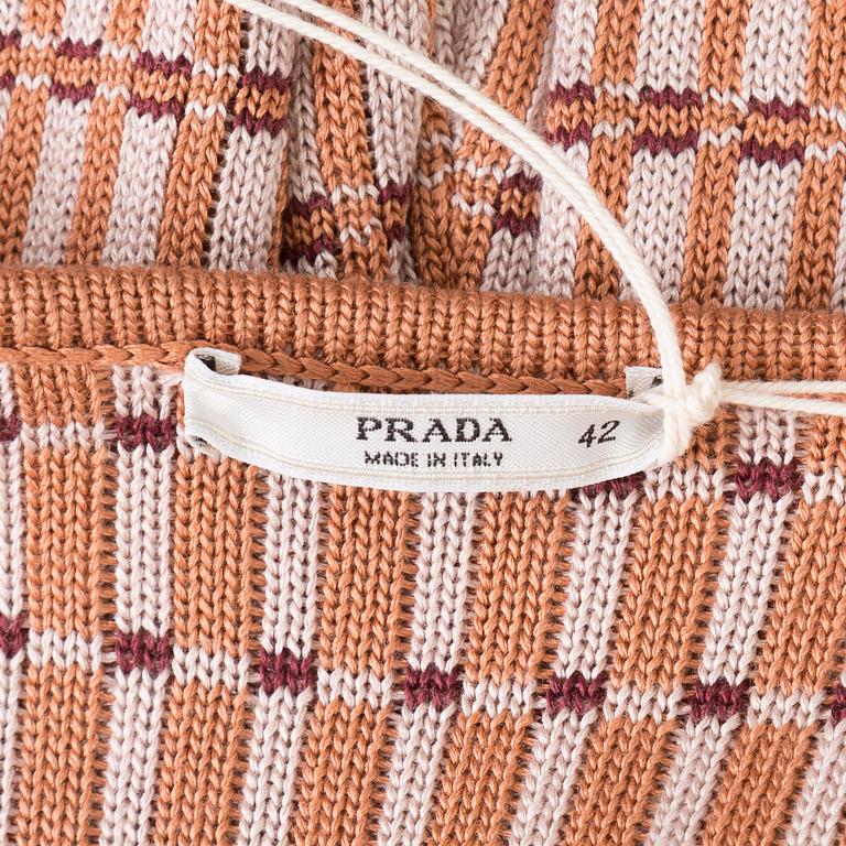 PRADA, stickad kappa/kofta, italiensk storlek 42.