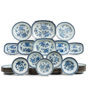 A blue and white dinner service, Qing dynasty, Qianlong (1736-95). (49 pieces).