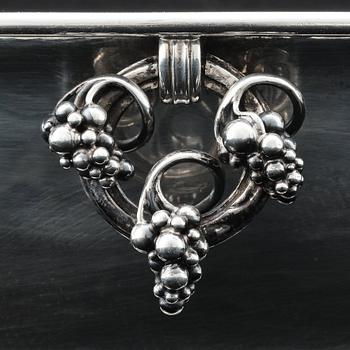 Georg Jensen, an 830/1000 silver centerpiece with grapes, Copenhagen 1919, design nr 296, also designed in 1919.