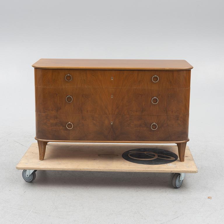 A Swedish Modern chest of drawers, 1940s.