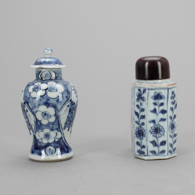 TEDOSOR, 2st, porslin, Kina, 1900-tal.