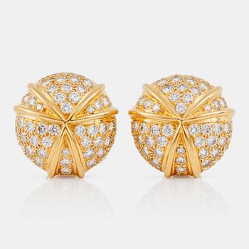1141. A pair of brilliant-cut diamond earrings. Diamond total carat weight circa 3.50 cts.  Signed Harry Winston.