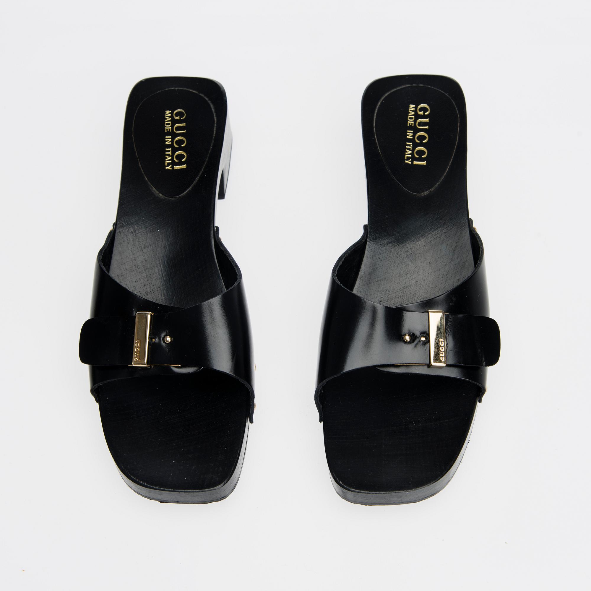 SKOR, Gucci.