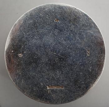 DOSA, silver, Johan Carlsson, Norrköping 1840. Vikt ca 106 gram.