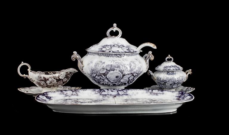 MATSERVIS, 159 delar, fajans, Villeroy & Boch, 1800-talets andra hälft.