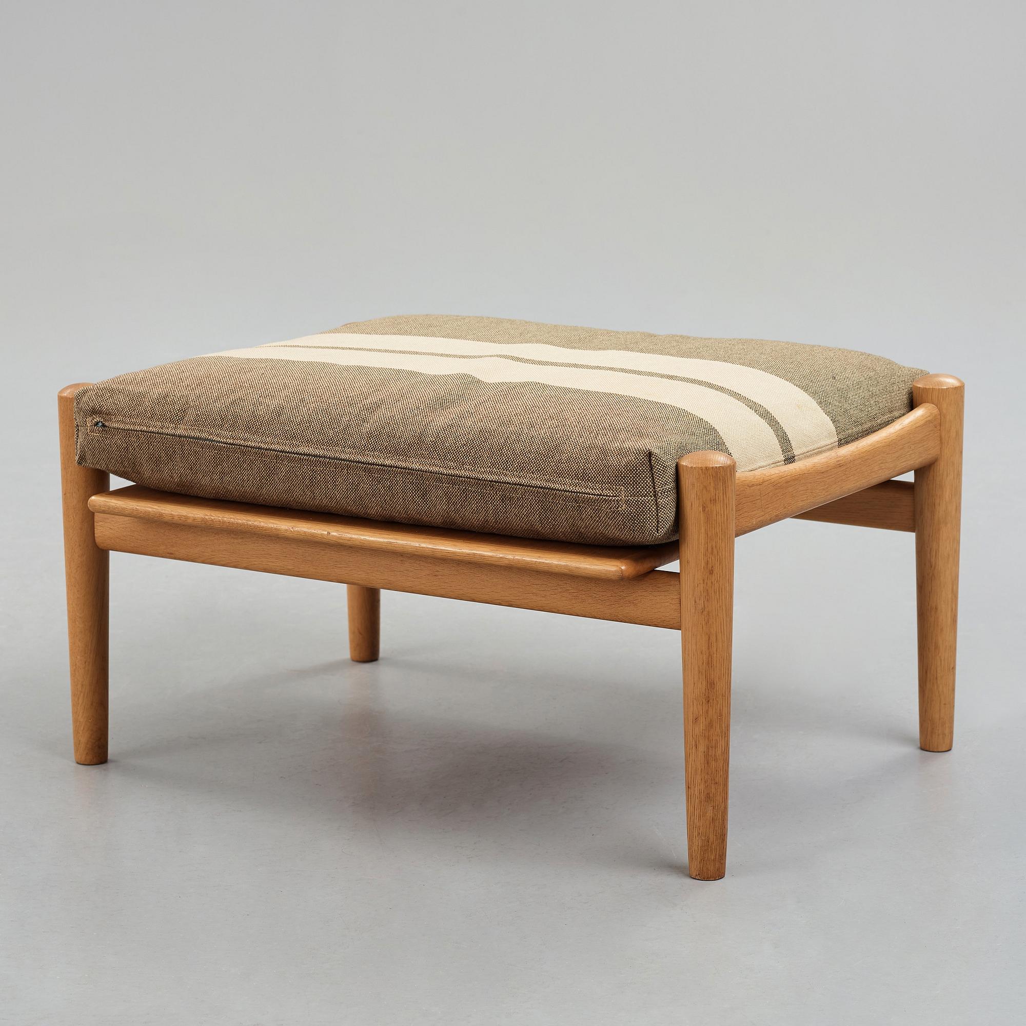 HANS J WEGNER, fotpall, "GE 530" Getama, Danmark.