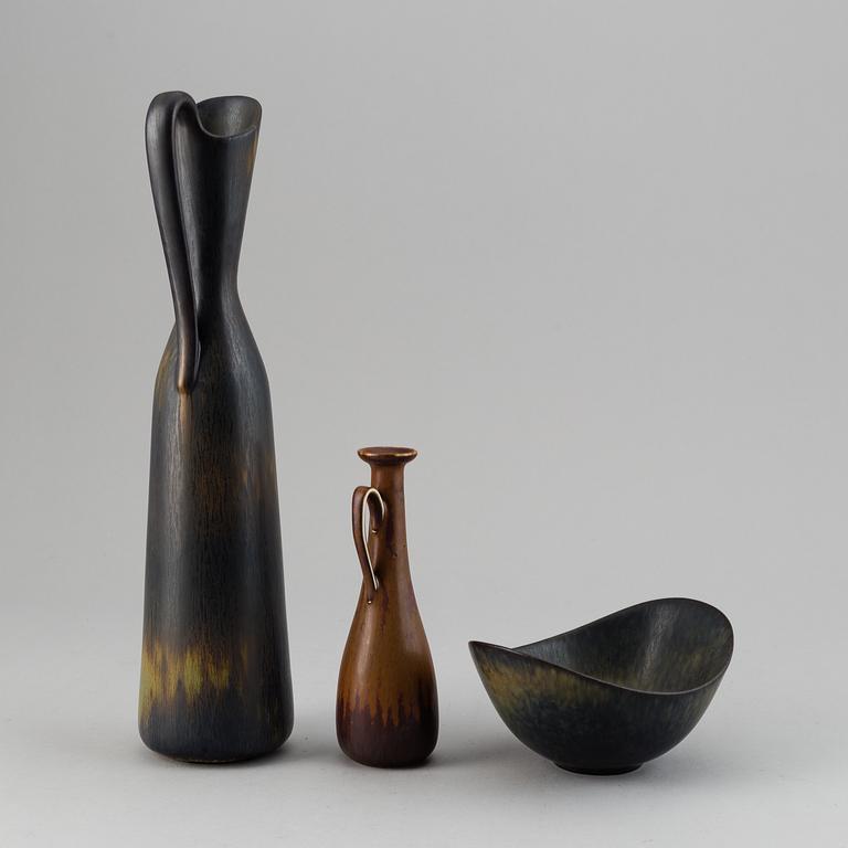 GUNNAR NYLUND, two stoneware vases with handles and a bowl, Rörstrand 1950-60's.