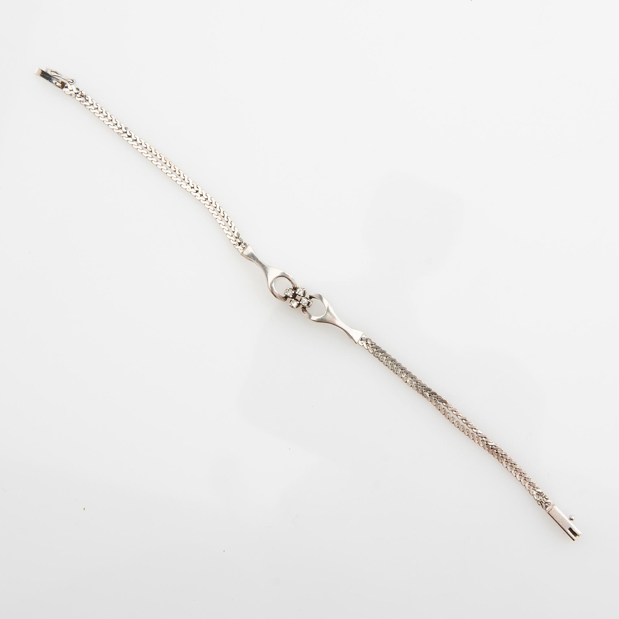 Armband, 18k vitguld med briljantslipade diamanter.