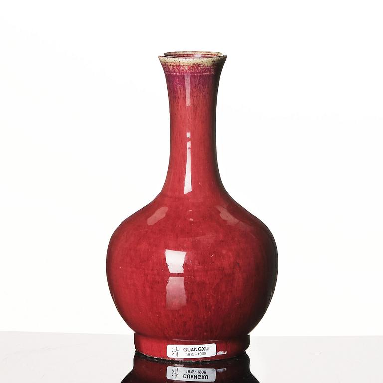 A flambe glazed vase, Qing dynasty, 19th Century.