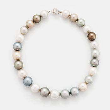 451. A cultured Tahitian and South Sea pearl necklace.