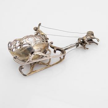 Bordsdekorationer och berlocker, silver, 9 delar.