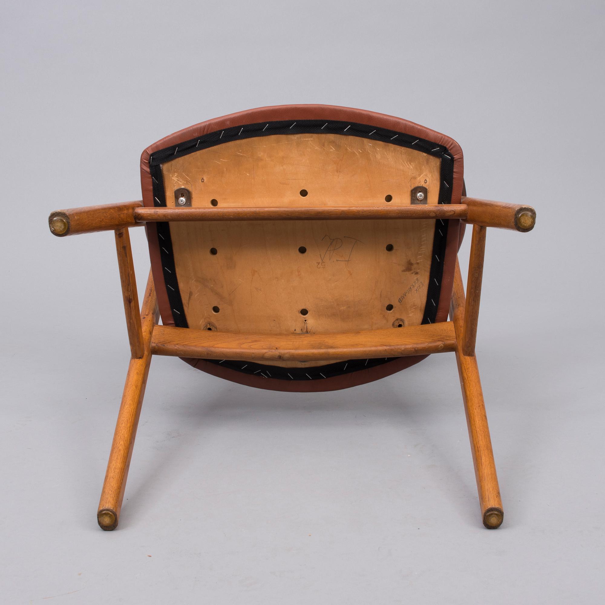 KARMSTOL, modell 52, Erik Kirkegaard, Høng Stolefabrik, Danmark, 1900-talets mitt.