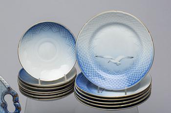 KAFFESERVIS, 29 delar, "Blå Måsen", porslin.