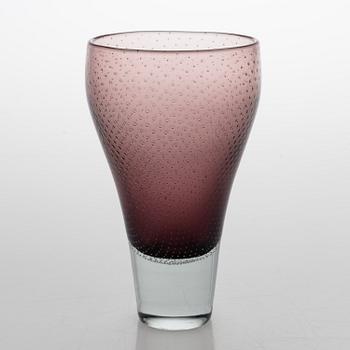 GUNNEL NYMAN, A glass vase, signed. G. Nyman Nuutajärvi Notsjö -54.