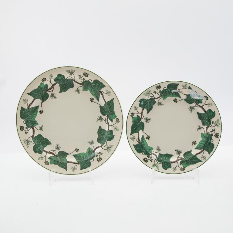 Servisdelar, 25 delar, flintgods, "Napoleon Ivy", Wedgewood.