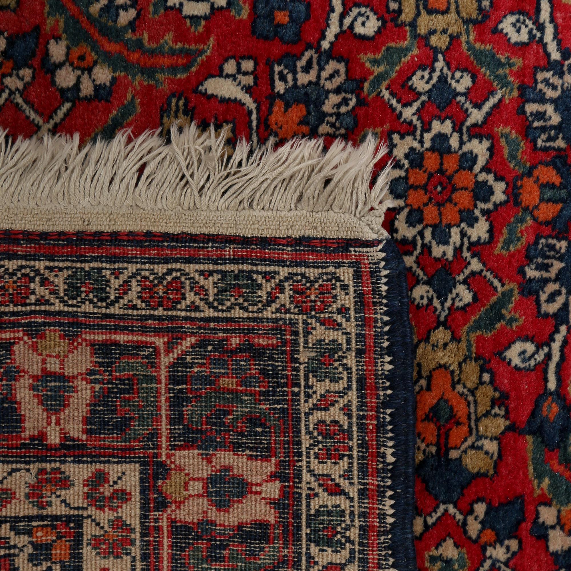 MATTA, Bidjar, old, ca 165 x 135 cm.